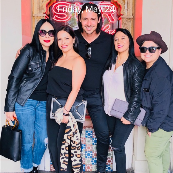 Meet your Posher, Colleen - Picture 1 of 1